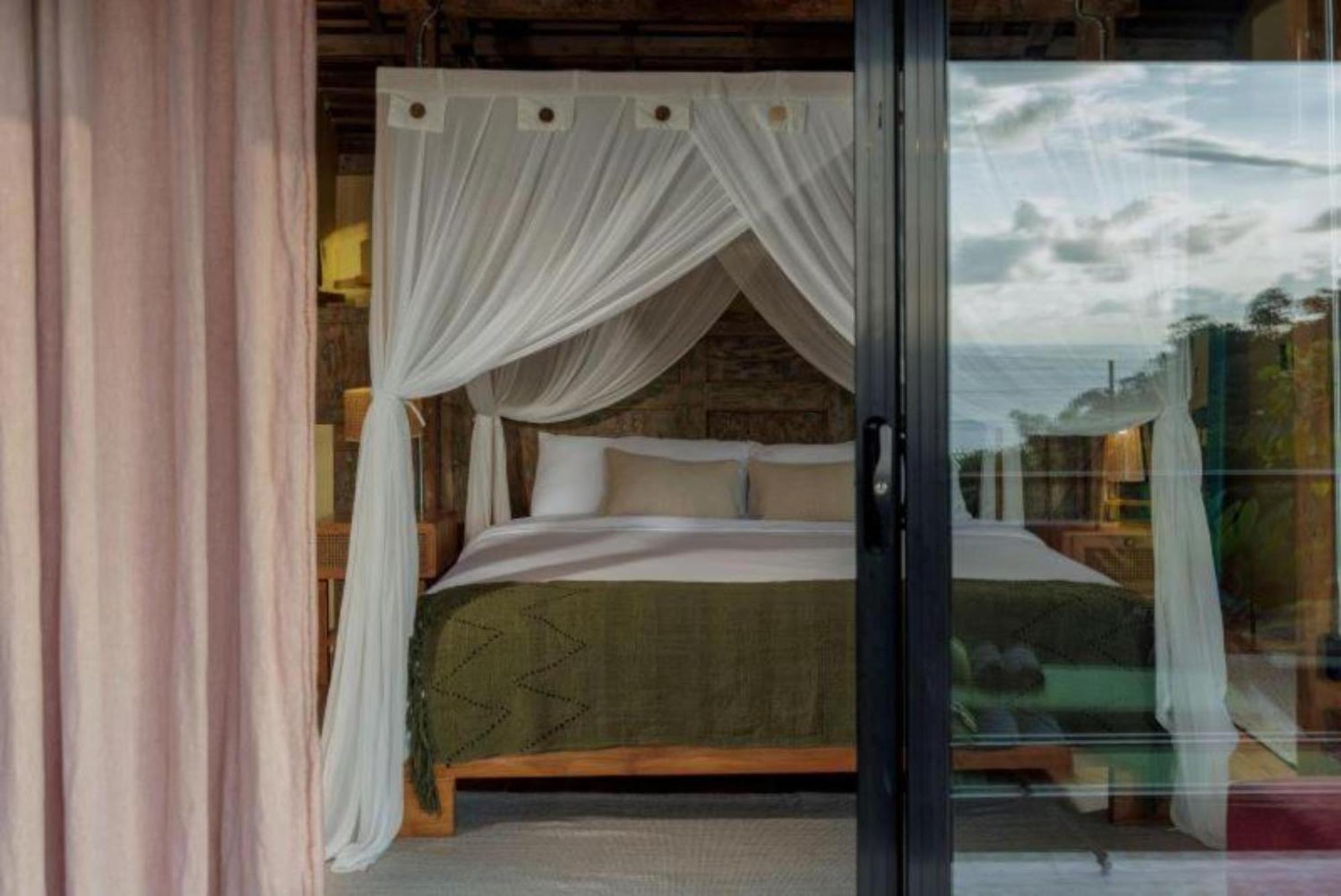 Sumba Lodge Мануел Антонио Екстериор снимка